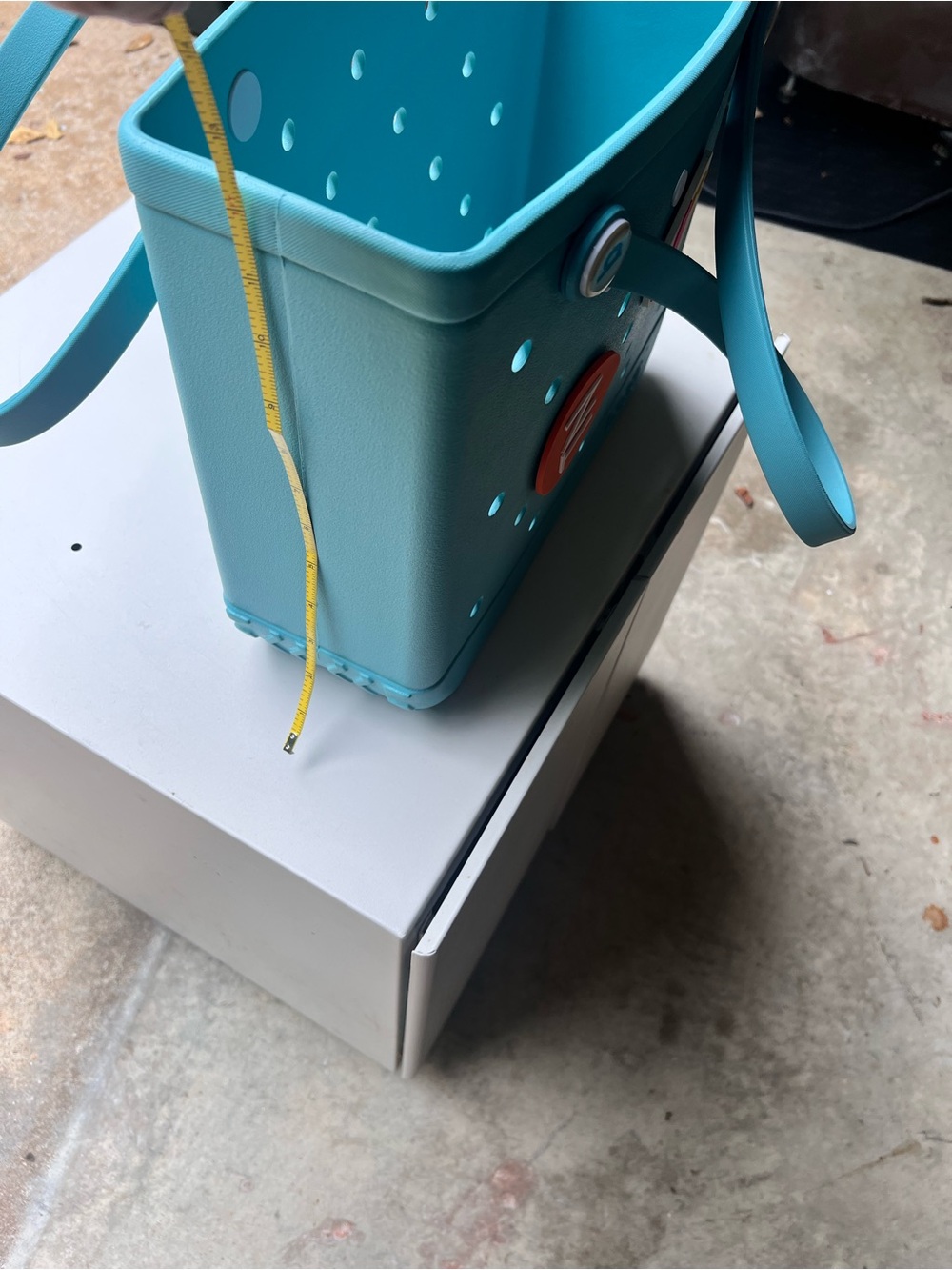 BOGG BAG Teal Perforated Tote with Matching Pouch - Picture 7 of 7